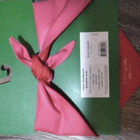 NWT: KATE SPADE; 3 PC. AVENTURE STRIPE ♡ CHEW TOY, ●▪︎● TIE & COLORBLOCK BANDANA - Picture 9 of 9